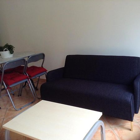 Charmant Appartement A Le Muy Avec Terrasse Et Jardin Экстерьер фото